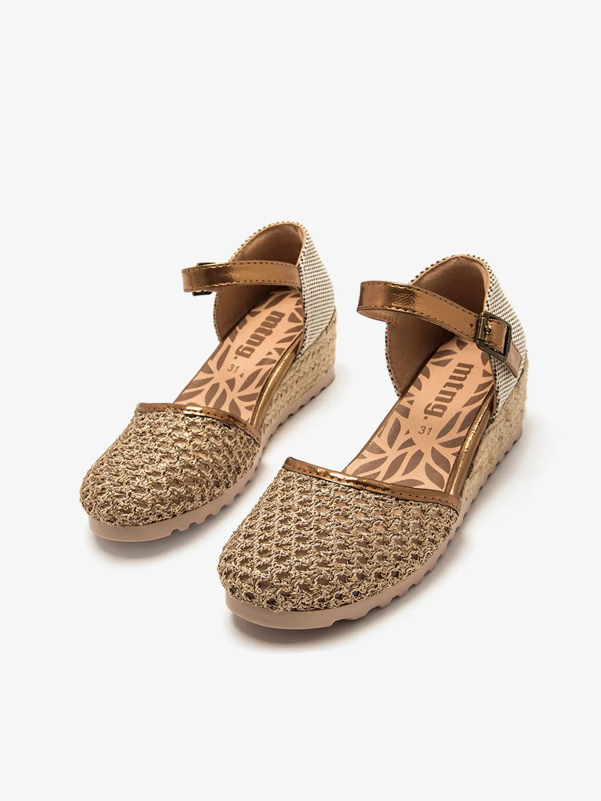 32
